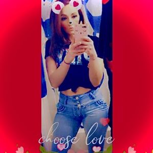 Meet your Posher, Melonie